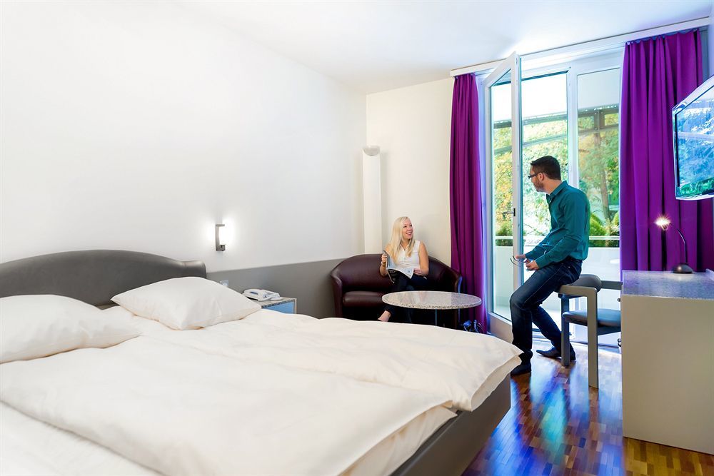 Hotel Fly Away Kloten Ngoại thất bức ảnh