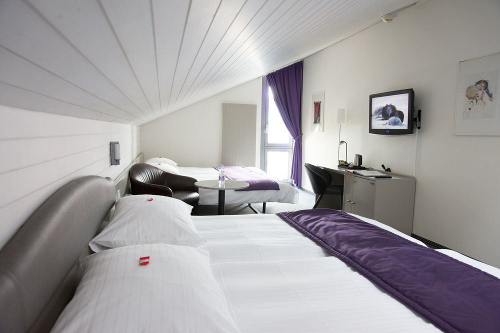 Hotel Fly Away Kloten Ngoại thất bức ảnh